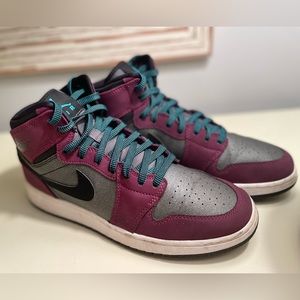 Air Jordan 1 Retro High GG “Mulberry”
